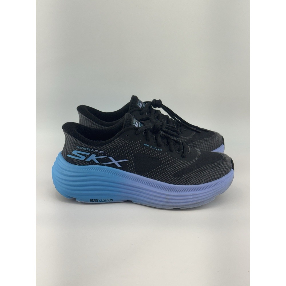 SKECHERS Max Cushioning Endeavour Hallandale Hands Free Slip-Ins women size 6.5